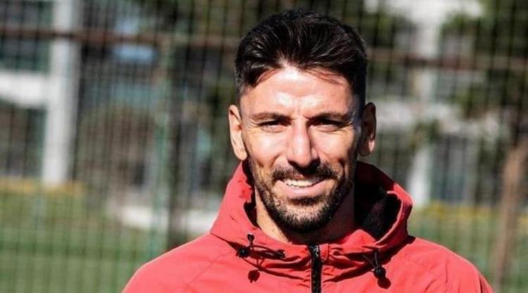 FİLİP MLADENOVİC, KARAGÜMRÜKTE