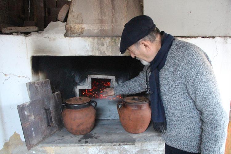 BAYRAM GÜNLERİNDE, DÜĞÜNLERDE SEVEREK YENİYOR