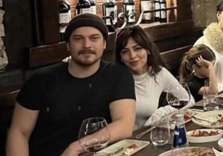 Çağatay Ulusoy kız isteme töreninde Görüntüleri olay oldu