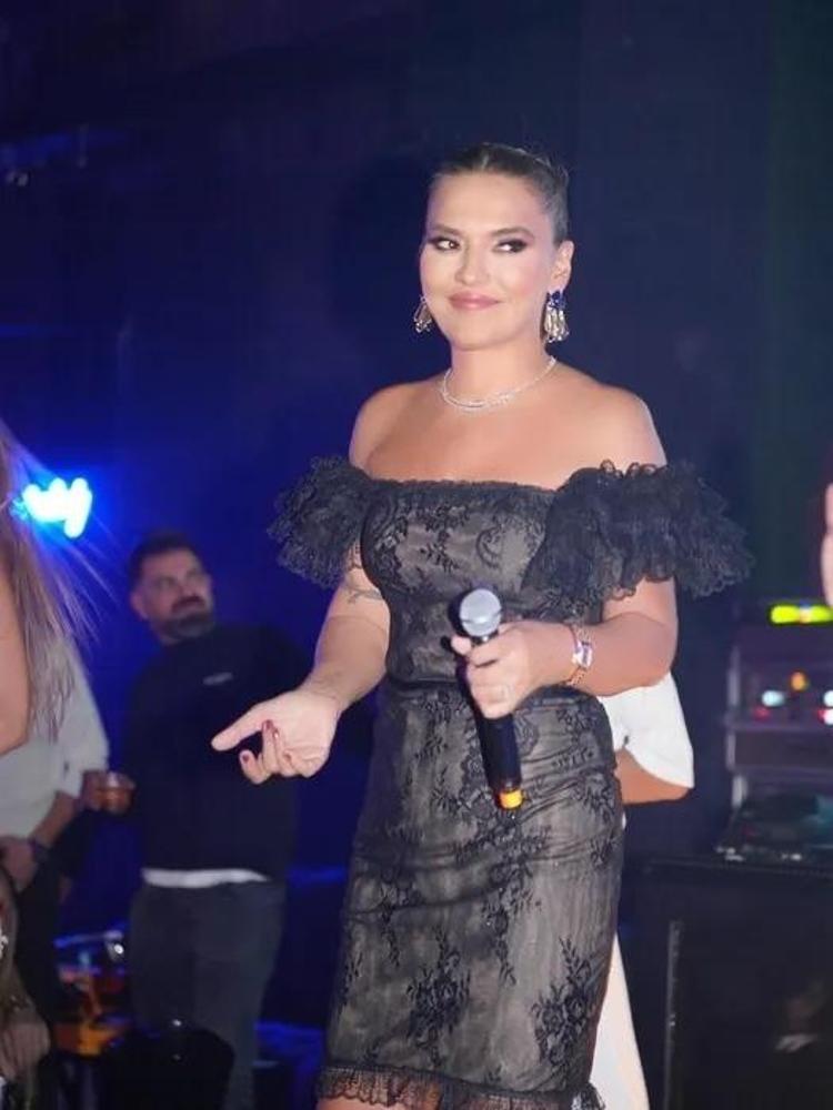 Instagram’da restleşme Demet Akalın takipten çıkardı, Murat Boz konuştu