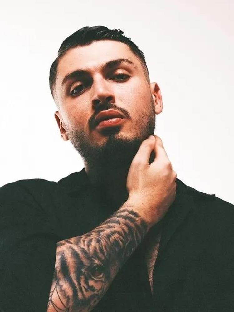 Instagram’da restleşme Demet Akalın takipten çıkardı, Murat Boz konuştu