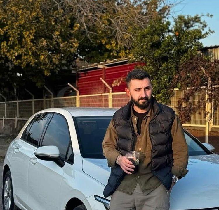 Yürek burkan veda Kazada ölen gence davul zurnalı cenaze töreni