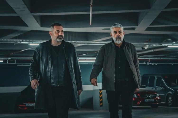 EVİNDE ANİDEN FENALAŞTI