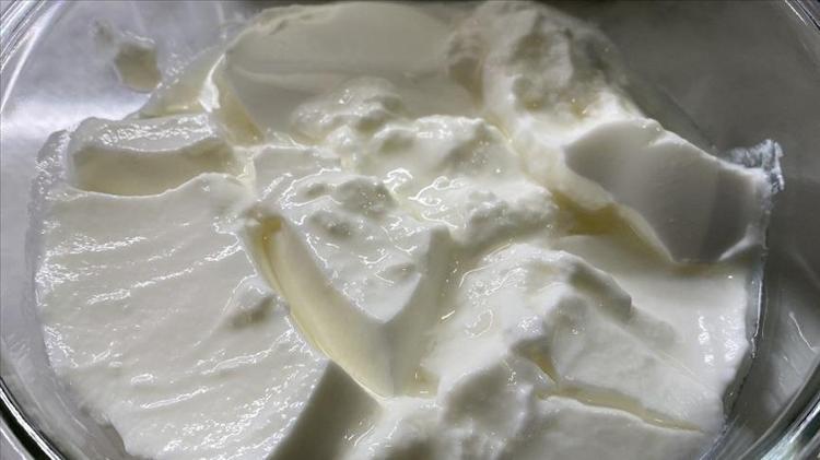 1 AVUÇ NOHUT KULLANIN