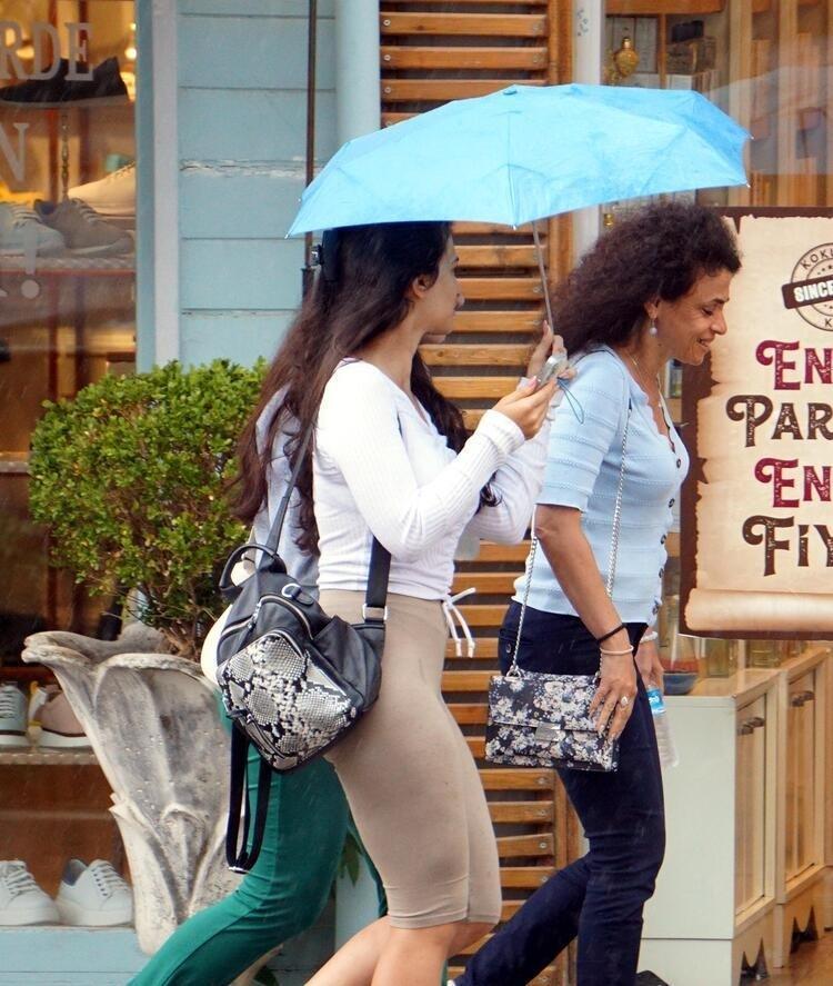 Meteoroloji’den 11 il için sarı kod Metrekareye 100 kg yağış yolda