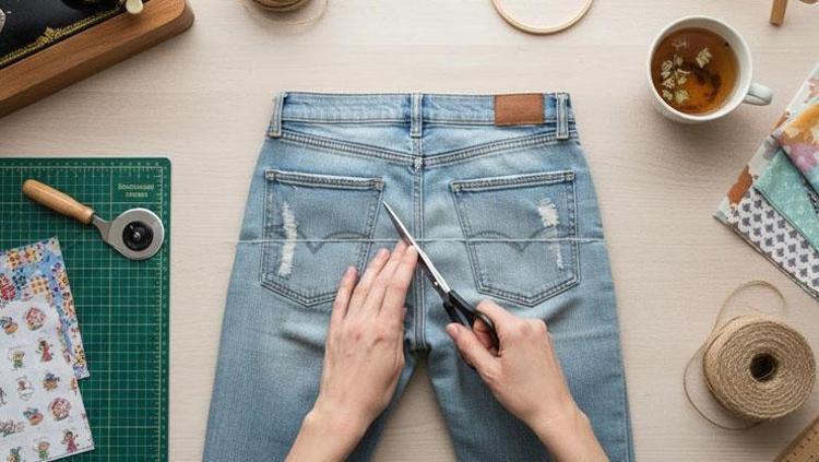 Eski kot pantolonunuzu çantaya dönüştürün Dikiş bilmeyenler bile yapabilir