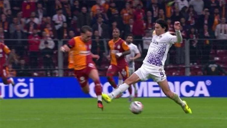 BEDİRHANIN GÖRDÜĞÜ KIRMIZI KART DOĞRU MU