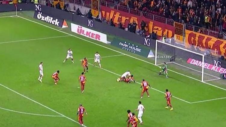 EYÜPSPORUN GOLÜ ÖNCESİ FAUL VAR MI