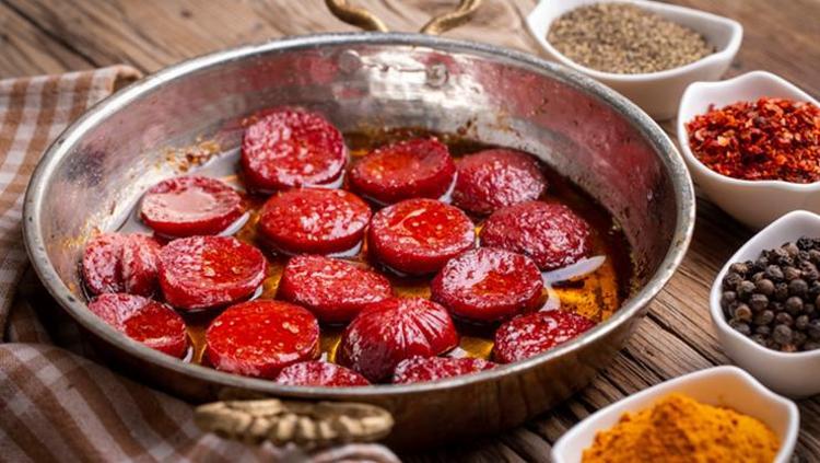 EN BÜYÜK TEHLİKE: İŞLENMİŞ ETLER
