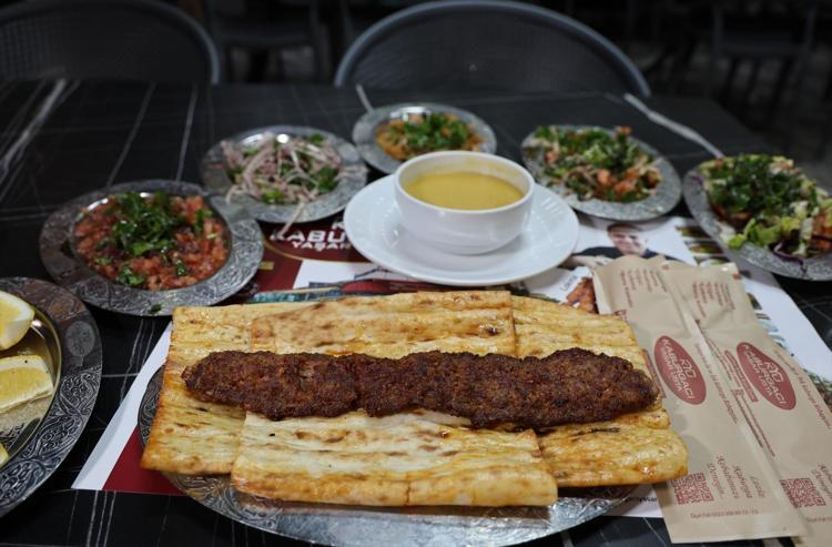 Adananın tescilli lezzeti Hem gözü hem de mideyi doyuruyor