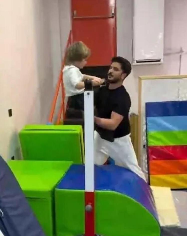 Kıvanç Tatlıtuğ’un oğlu Kurt Efe spora başladı Yeteneği şaşırttı