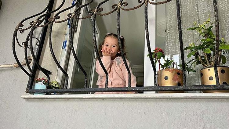 Minik Ayşe ile çöp kamyonu şoförünün ‘pencere’ bağı ‘Onu görünce mutlu çalışıyorum’