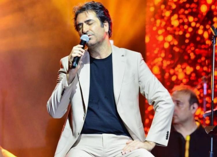 Mahsun Kırmızıgülden film müjdesi Seyirci 15 dakika salondan çıkmayacak