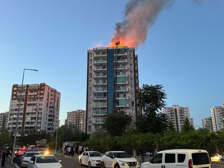 Diyarbakırdaki faciada kahreden gerçek: 54 metrelik merdiven o an arızalıymış