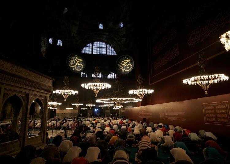 27 ŞUBAT CUMA NAMAZI SAATİ | İSTANBUL, ANKARA, İZMİR CUMA NAMAZI SAAT KAÇTA CUMA NAMAZI NE KADAR SÜRÜYOR CUMA NAMAZI NASIL KILINIR
