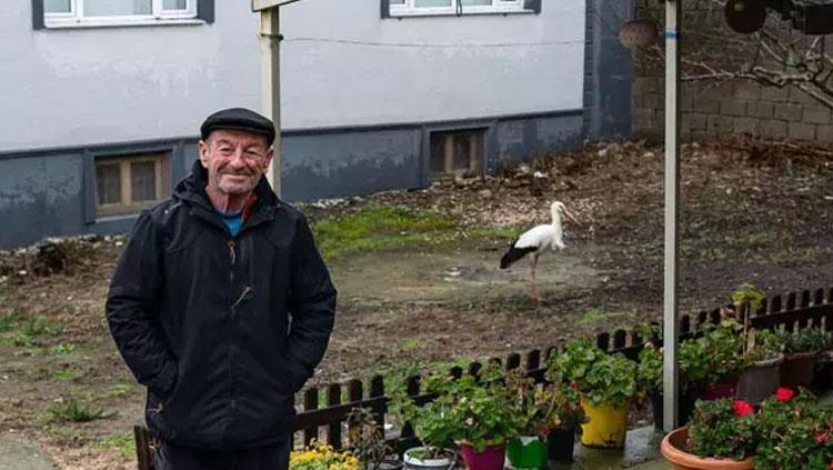 15inci defa buluştular Yaren Leylek ve balıkçı Adem Yılmaz bir arada