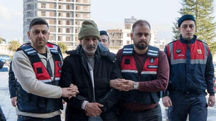 ‘BU KIZI AL GÖTÜR BURADAN’