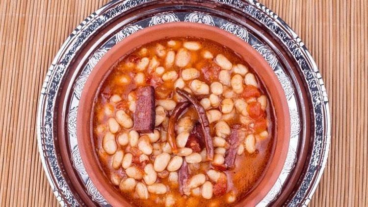 Kuru fasulyeyi böyle pişirin İçine 1 parça atınca lezzetini 10 kat artırıyor, gazını alıp lokum gibi yapıyor