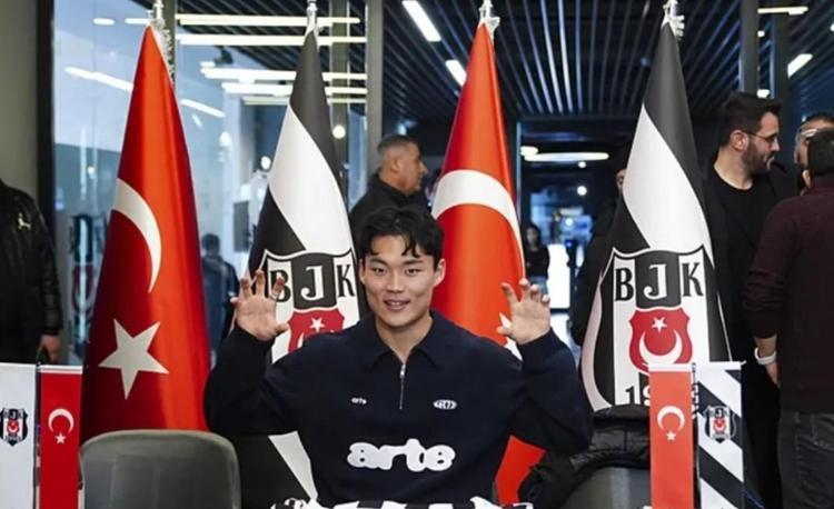 DİKKATLERİ ÜZERİNE ÇEKTİ