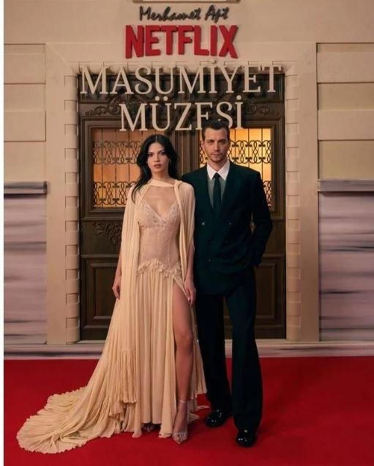 Masumiyet Müzesinin Füsunu Eylül Lize Kandemir’den Demet Akalın’ın iç çamaşırı eleştirisine yanıt