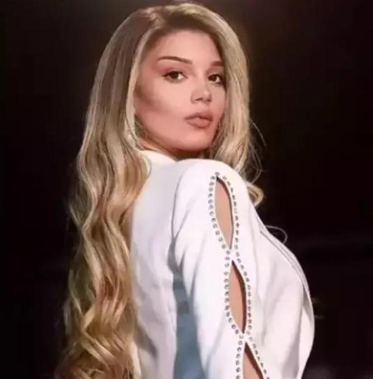 ENDİŞE İÇİNDEYİM