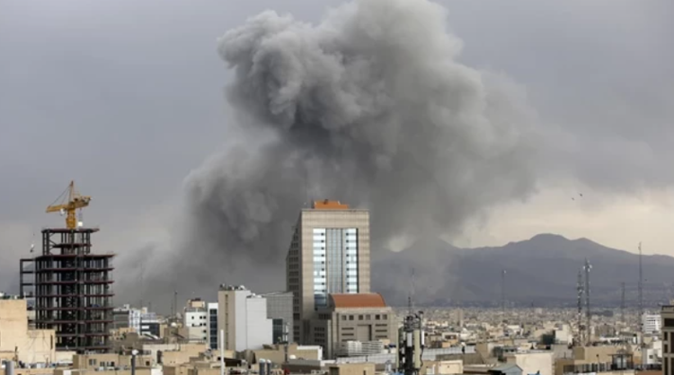 İRAN, KÖRFEZ SALDIRILARINA DEVAM EDİYOR