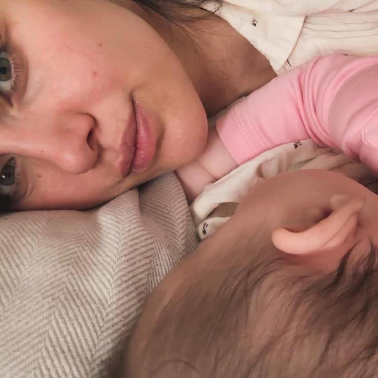 İrem Helvacıoğlu’ndan kızıyla yürek ısıtan paylaşım: İyi ki beni seçtin
