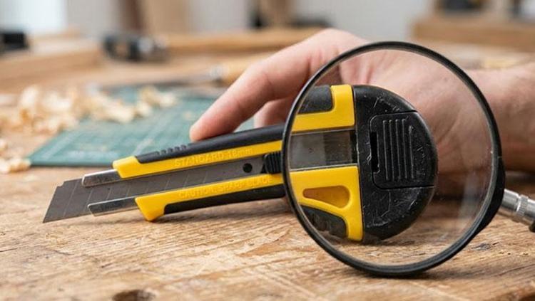 Maket bıçağının arkasındaki siyah kapak ne işe yarıyor Kimse amacını bilmiyormuş