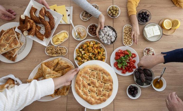 Sahura ne pişirsem diyenler için 10 dakikada hazır 3 pratik tarif (3 Mart 2026)