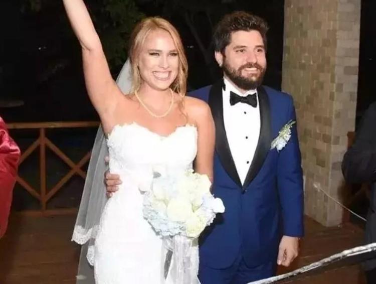 Taze anne Begüm Önerden duygusal paylaşım Hayalim karşımdan duruyor