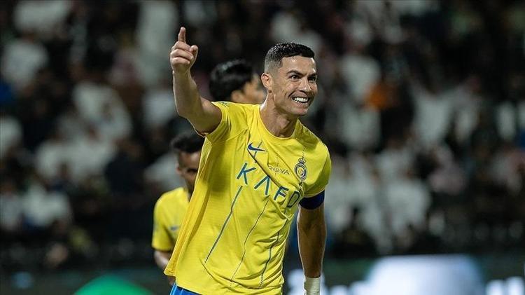 ROMANO: RONALDO ÜLKEDEN AYRILMADI