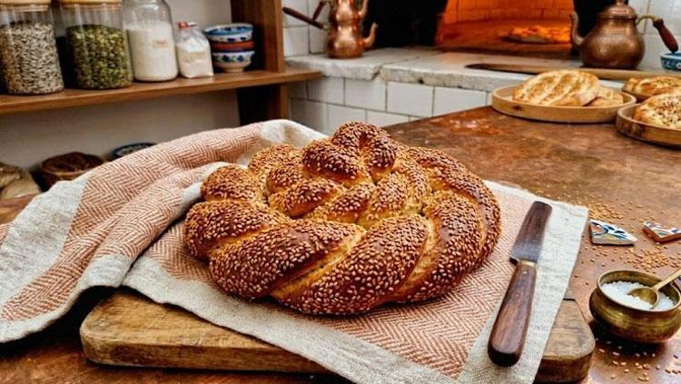 DAMAK ÇATLATAN LEZZET: EV YAPIMI TAHİNLİ ÇÖREK TARİFİ