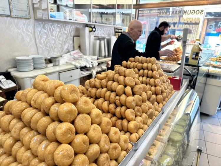 YAPIMI SAATLER SÜREN LEZZET DAMAKLARI ŞENLENDİRİYOR