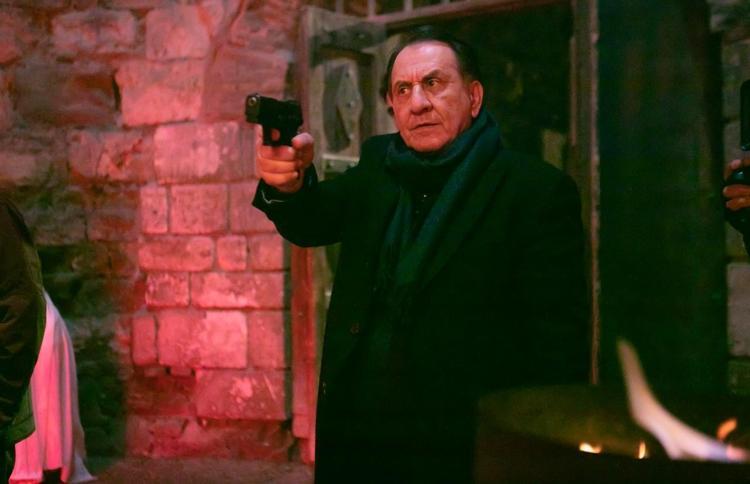 YILLAR SONRA BENZER SAHNE