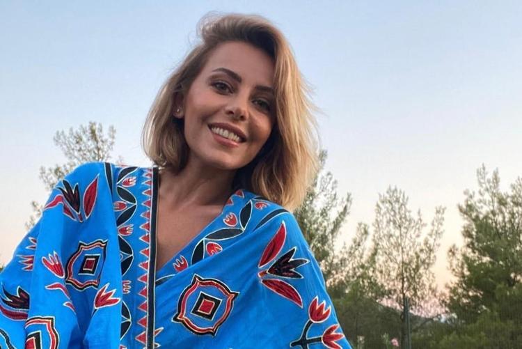 Oğlunun 40ı çıktı Vildan Ataseverden aile pozu