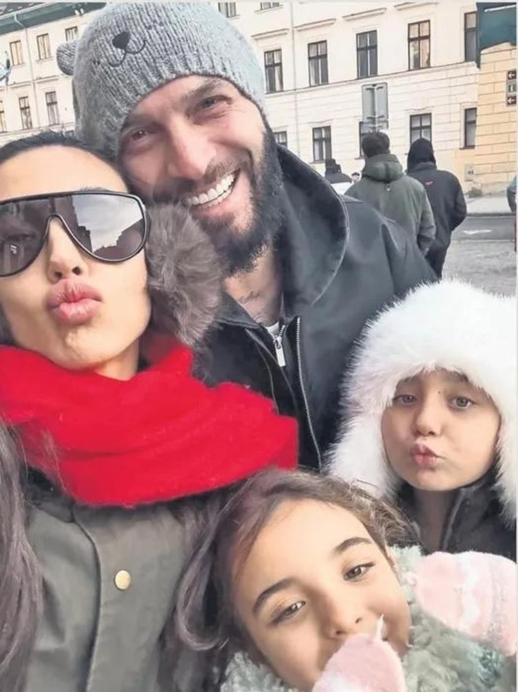 SÜREKLİ İLETİŞİM HALİNDELER