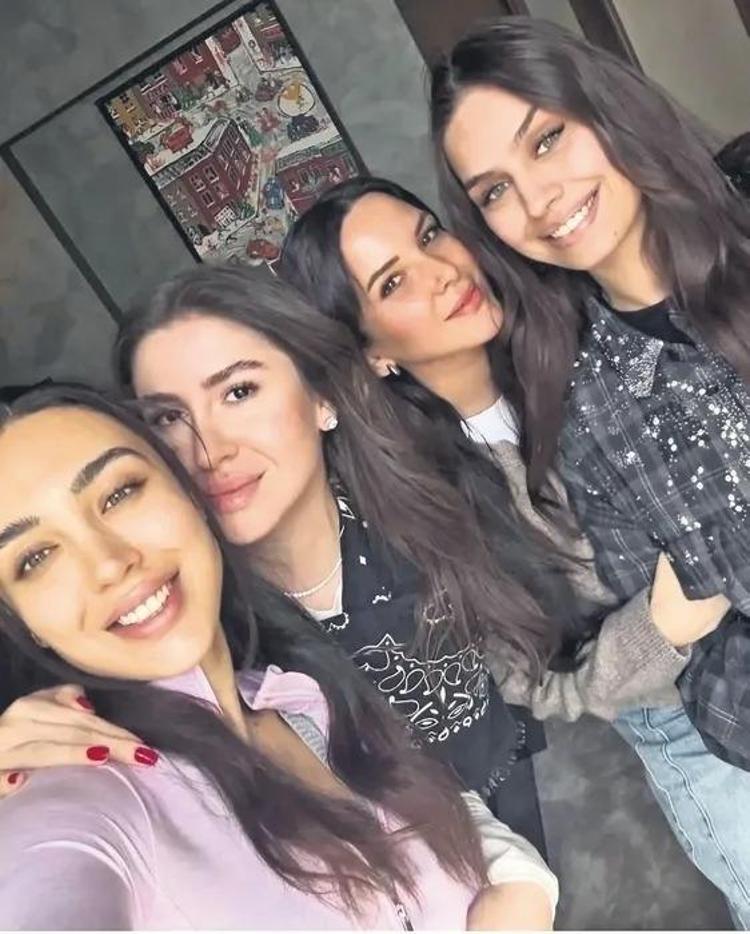 İki yakın arkadaş aynı heyecanı yaşıyor Amine Gülşe ve Özlem Ada Şahin bebek kutlamasında buluştular