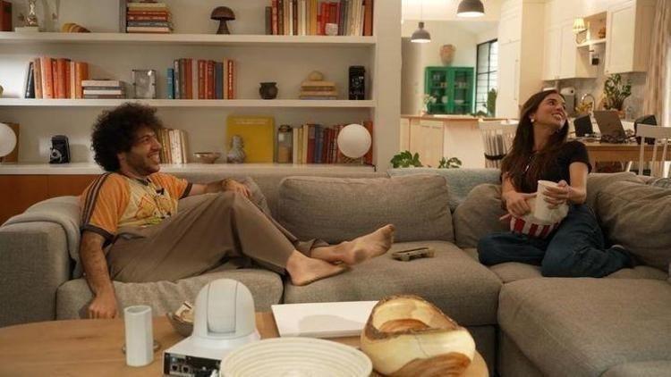 Selena Gomez ve Benny Blanco’nun parti kareleri sosyal medyayı salladı