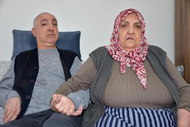 22 yıllık polis nöbeti 78 yaşındaki anne, engelli oğluna bebek gibi bakıyor