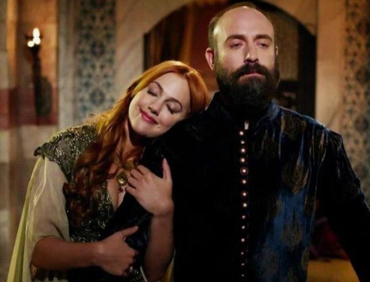 15 yıl sonra büyük sürpriz Meryem Uzerli ve Halit Ergençten yeni proje