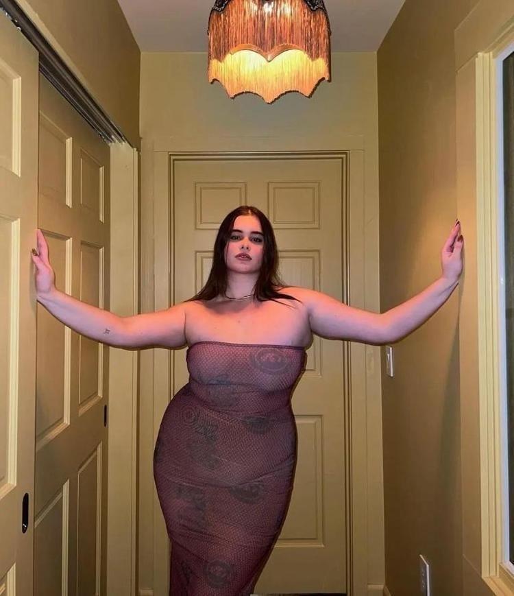 Barbie Ferreira verdiği kilolarla Moda Haftasına damga vurdu