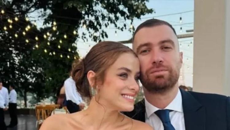 LONDRA SEYAHATİNE ÇIKTILAR