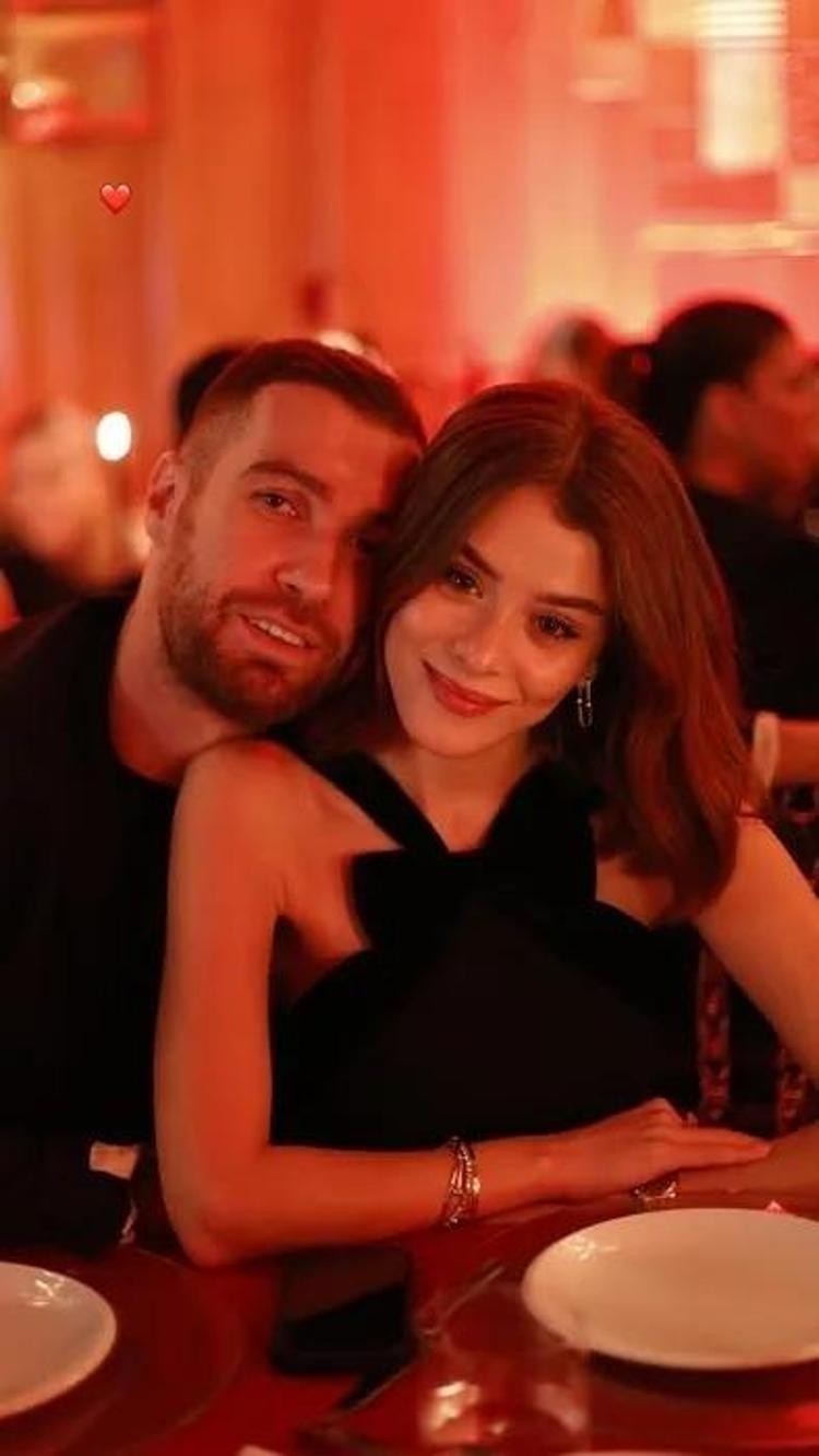 Oğulcan Engin ve İlayda Alişan’dan romantik Londra pozu