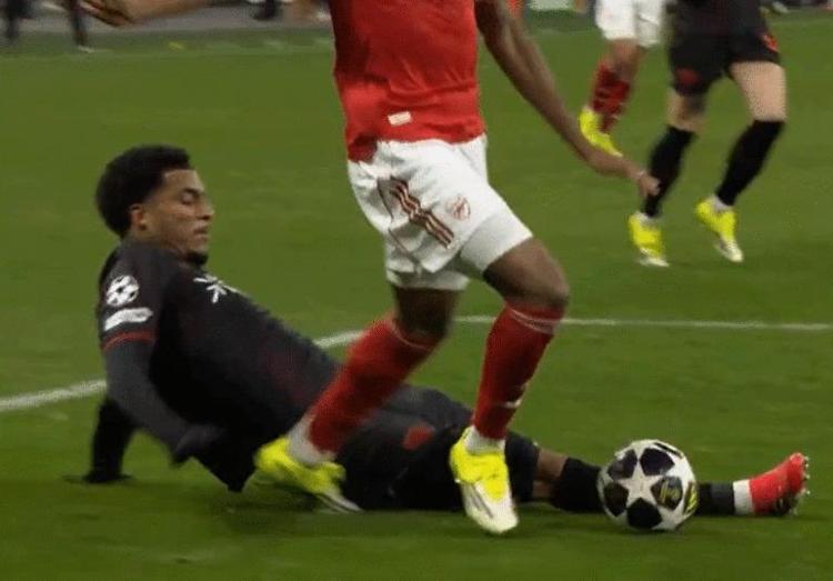 Devler Liginde Halil Umut Melerin kararı gündem oldu Leverkusenden tepki