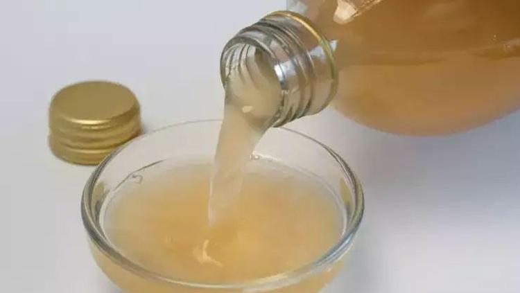 Temizlik yaparken gözden kaçan detay Elma sirkesi mi kullanılmalı beyaz sirke mi