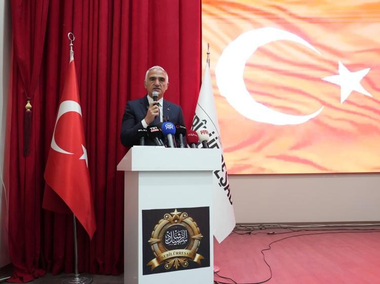 İstiklal Marşının kabulünün 105. yılında Bakan Ersoy konuştu: “İstiklal Marşı, milletimizin ebedi karakterinin en güçlü ifadesidir”