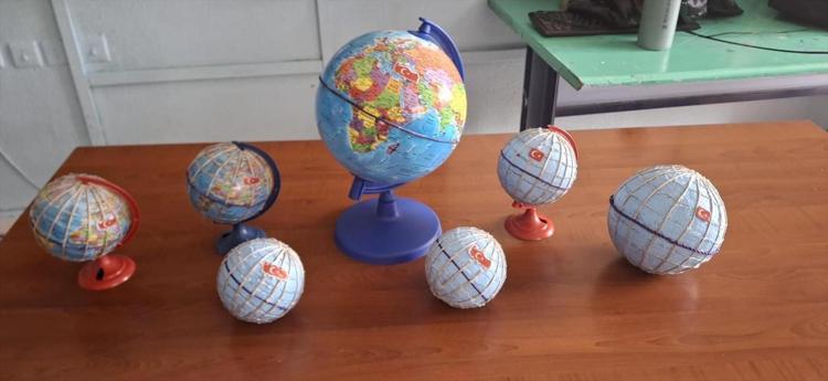 SİLİKON VE İPLERLE ŞEKİLLENEN COĞRAFYA