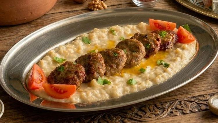 BEĞENDİLİ KÖFTE YAPILIŞI