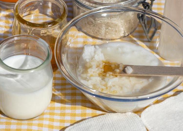 Yüzünüze sürdüğünüz anda etkisini gösteriyor Işıl ışıl bir cilt için 3 malzeme yeterli