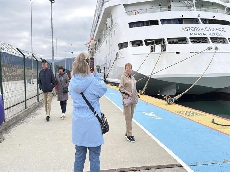 Akın akın geliyorlar: Rusyadan Türkiyenin o ilçesine dev turist akını başladı